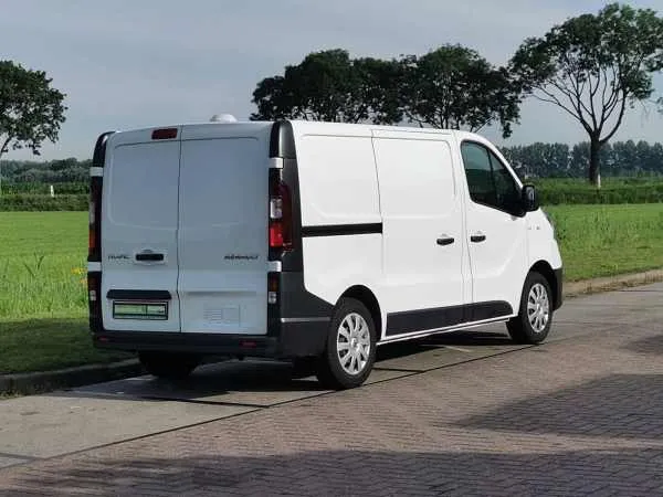 Renault Trafic 1.6 DCI 125 E6 L1H1 Image 3