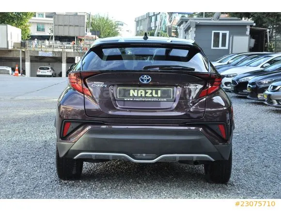 Toyota C-HR 1.8 Hybrid Passion X-Pack Image 6